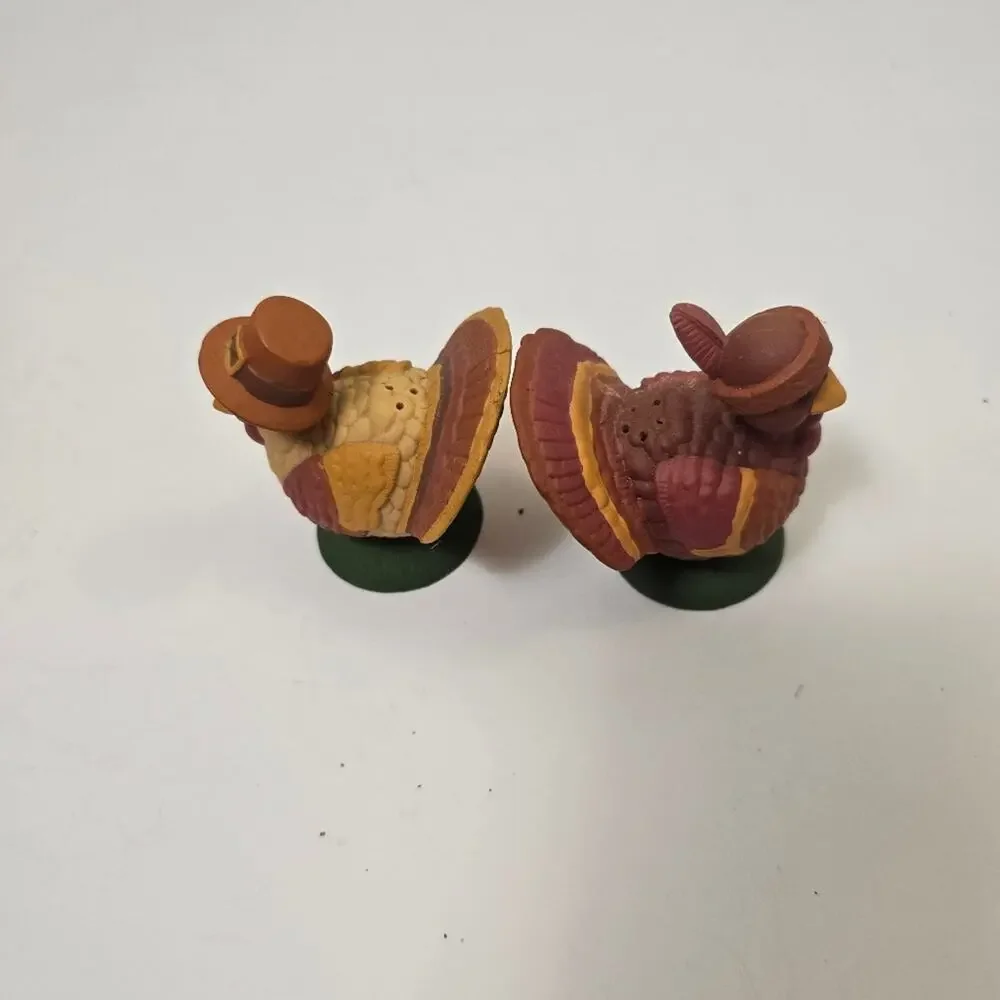 Avon Thanksgiving Turkey Salt & Pepper Shakers Pilgrim & Native American Decor